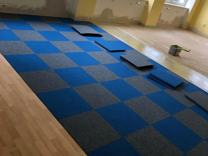 Kobercové čtverce v šachovnicovém kladení